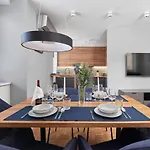 Apartment In The Heart Of Wroclaw By Renters Prestige