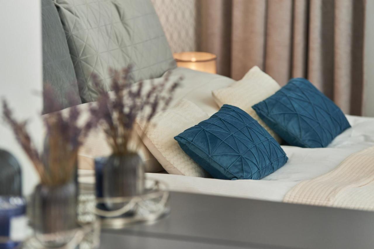 In The Heart Of By Renters Prestige *